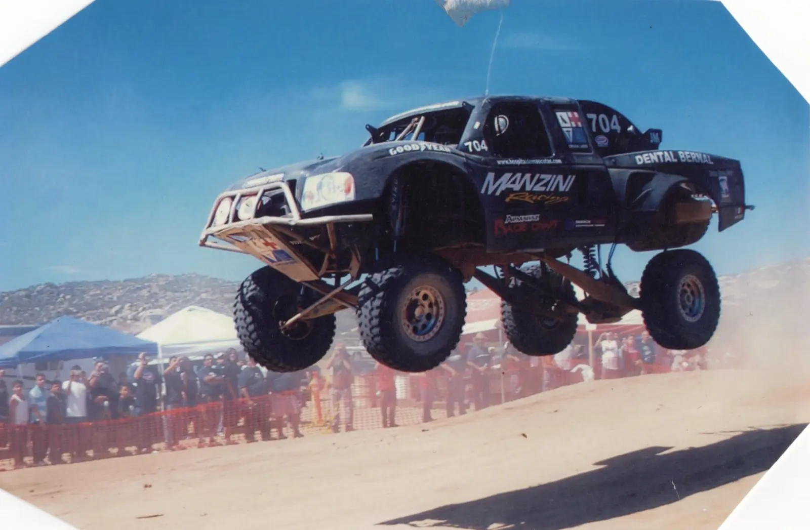 Trophy truck en el desierto, Manzini Racing Development Baja California